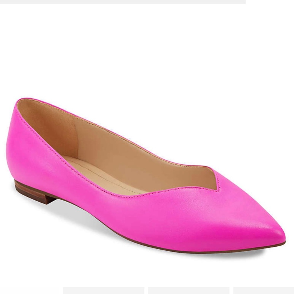 BRAND NEW Marc Fisher Analia Flat